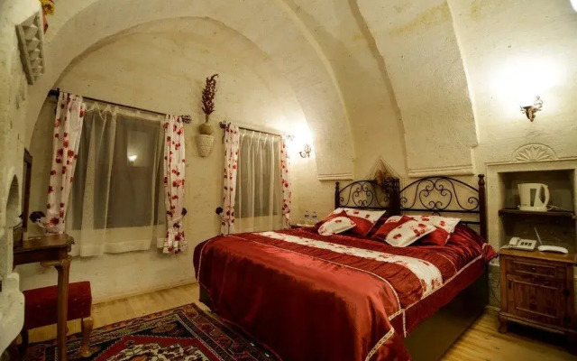 Valley Inn Cave Hotel