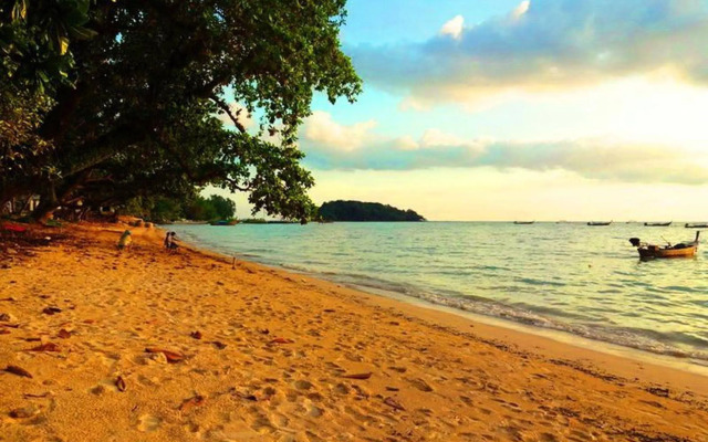 Isle Beach Resort