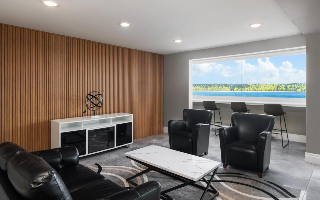Anchor Inn & Suites, BW Signature Collection