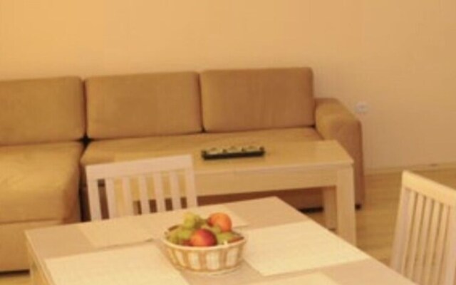 Beautiful 59s 1-bed Studio Apartment in Sveti Vlas