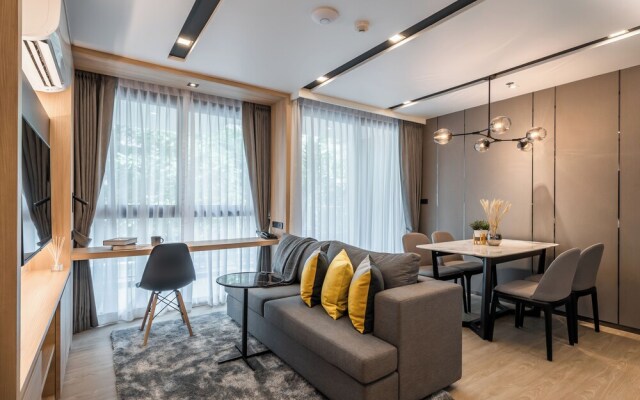 Destiny63 Ekamai Apartment