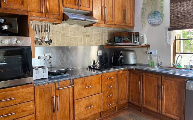 Room-living In Camps Bay Blue