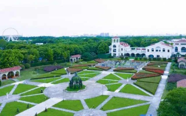 Shanghai ·  Gu Village Resort Estate