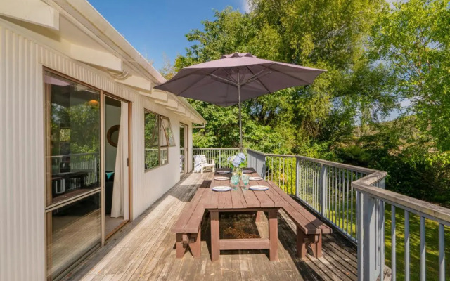 Cooks Beach Cutie - Cooks Beach Holiday Home