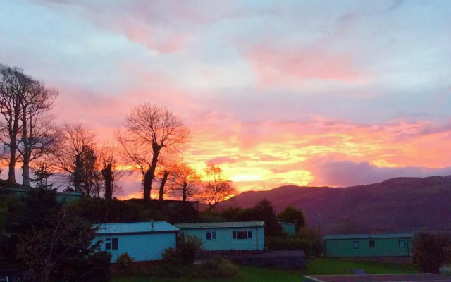 Snowdonia 1-bed Chalet, Sleeps 2, Stunning Views