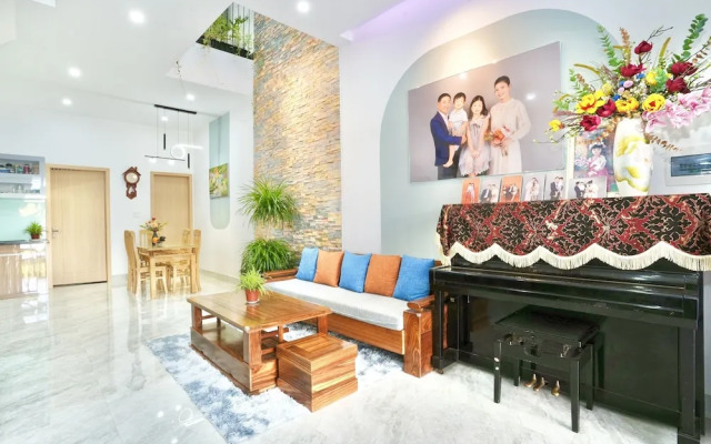 Kalinh House
