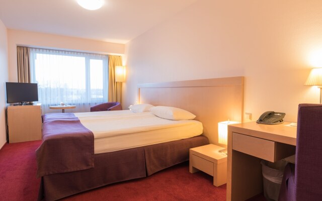 Riga Islande Hotel with FREE parking