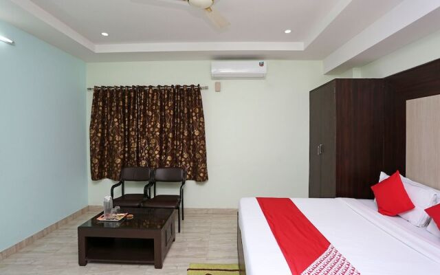 OYO 6661 Aurum Abode