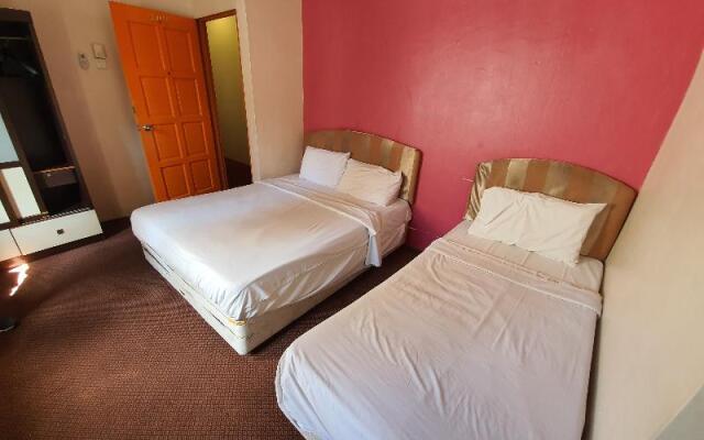 OYO 89835 Hotel Al Azhar