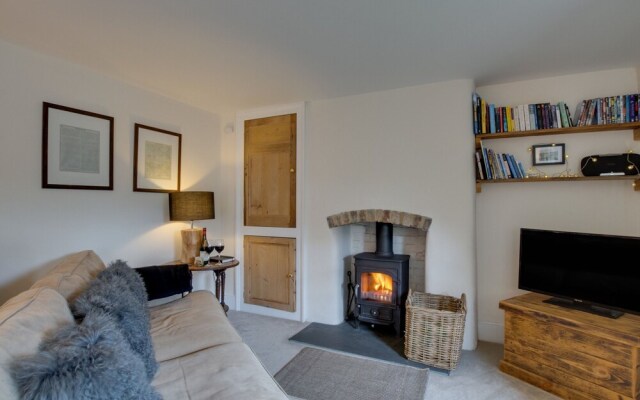 Lovely Holiday Home in Saint Agnes With Garden