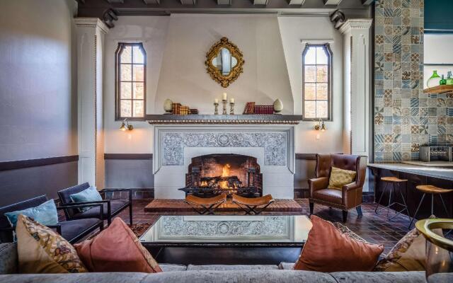 Hotel Petaluma, Tapestry Collection by Hilton