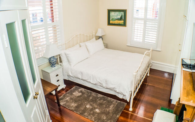 Heritage Cottage Bed And Breakfast