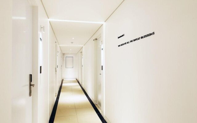 MARI boutique hotel