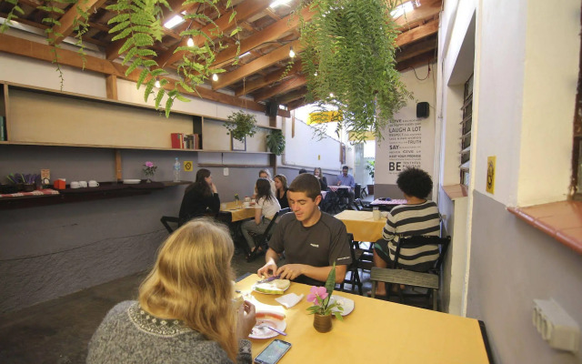 Café Hostel