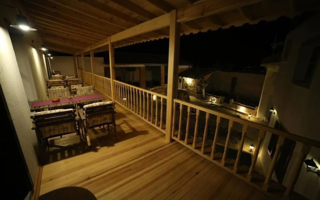 Attalos Suites Hotel