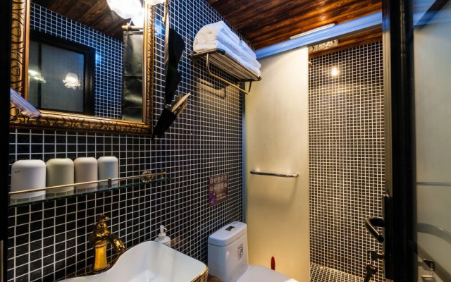 Qiyu Homestay - West Nanjing Road Branch