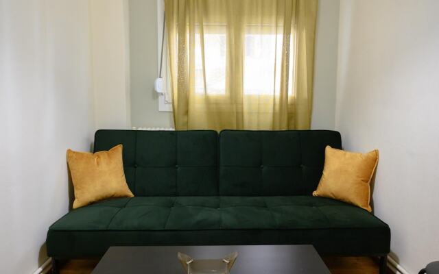 Stella s Minimal Lodge
