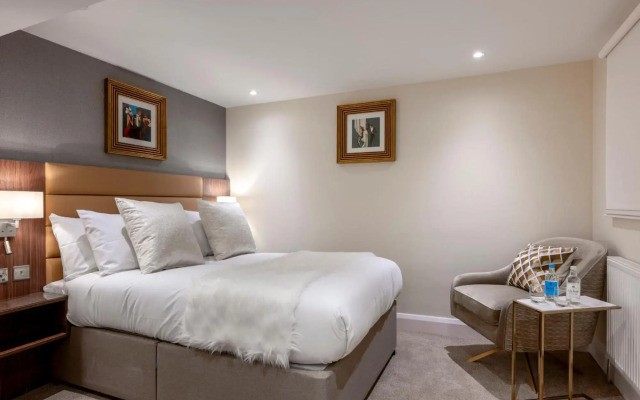 Grand Concerto Hotel