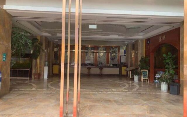 Nujiang Holiday Hotel