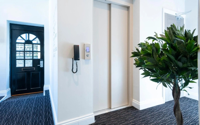 Best Western Chiswick Palace & Suites
