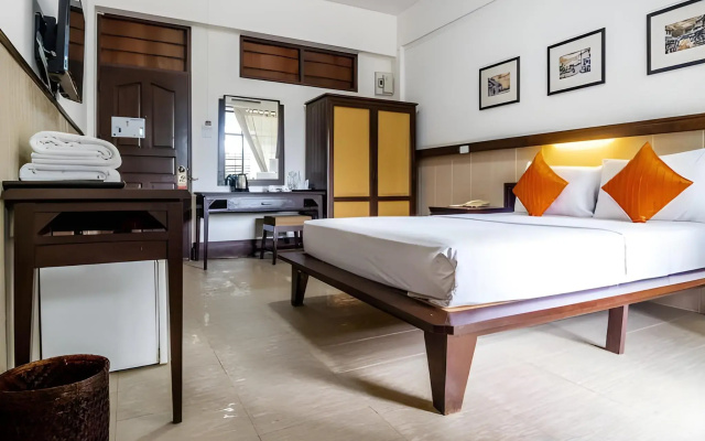 Sakulchai Place Hotel