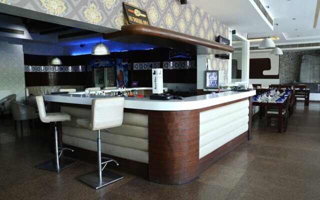 OYO 657 Hotel K C Cross Road