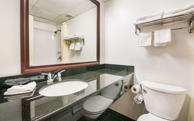 Motel 6 Tinton Falls, NJ – Neptune