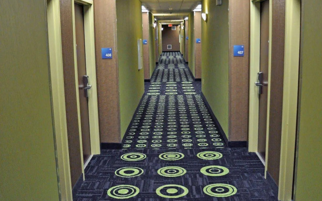 Holiday Inn Express Suites Plant City by IHG