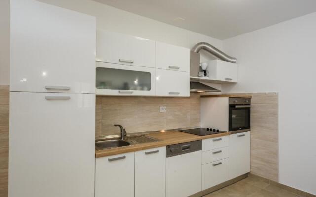 Apartment Selak
