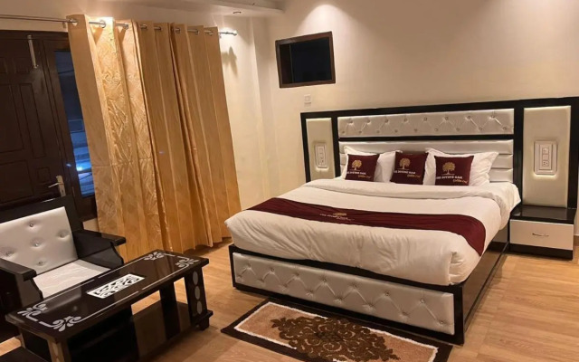 The Divine Oak Golden Leaf