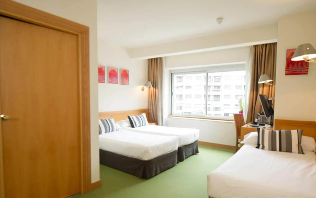 Hotel Zaragoza Plaza