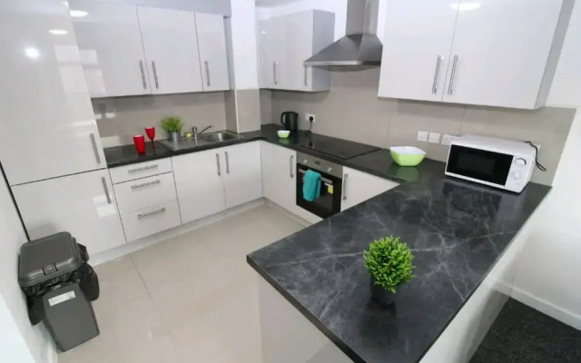 Oakwood House Ensuite Rooms
