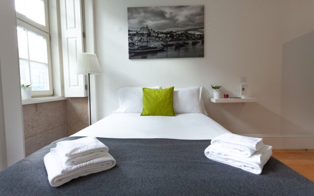 Oporto Invite São Bento