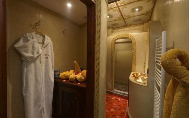 Riad Atlas IV and Spa