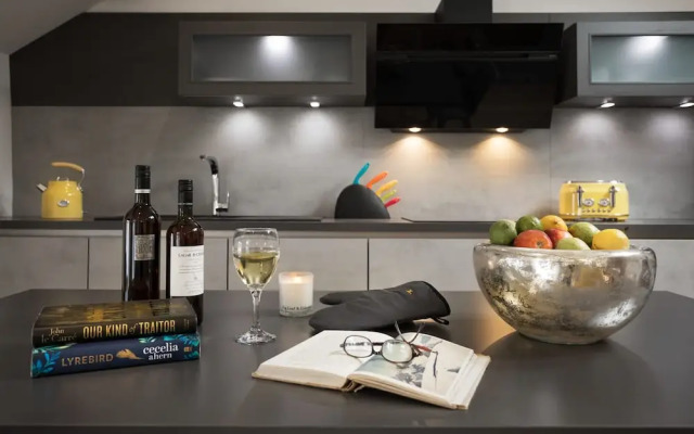 Wharton House Mews Retreat for two