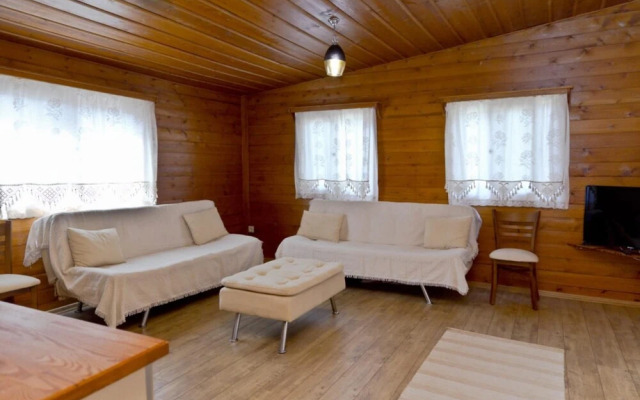 Tiny House With Shared Pool and Balcony in Bodrum
