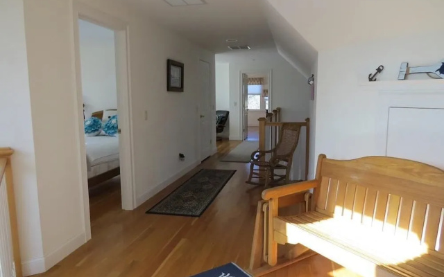 26 Whiteleys Way - Four Bedroom House