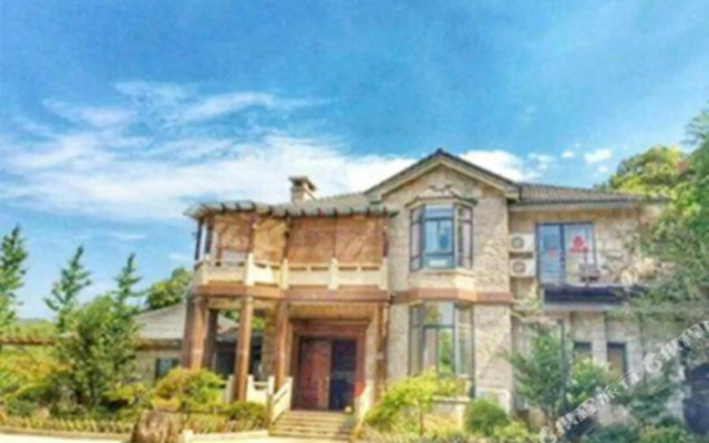 Mount Mogan Wild Extravagance (Boutique Homestay)