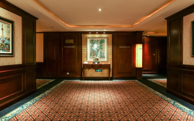 Sky Fortune Boutique Hotel