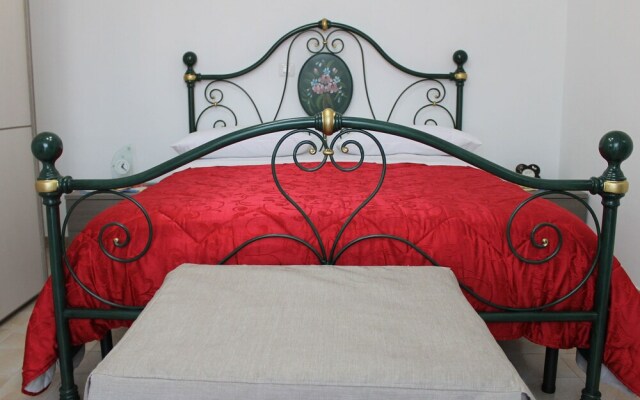 Amalfi Coast Incoming