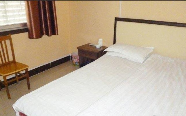 Yanzhou Garden Inn – Guest Rooms – Jining