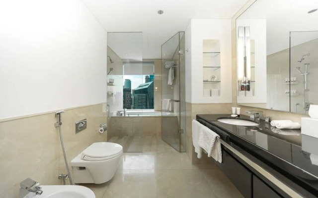 Luton Vacation Homes - Address Marina