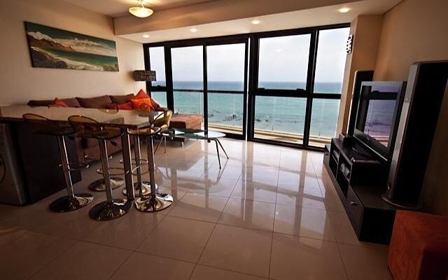 1102 Ocean View