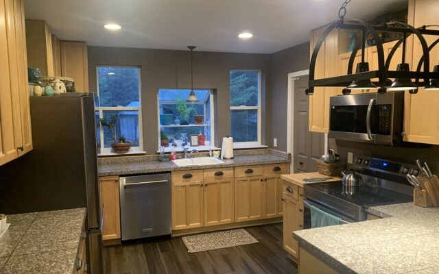 Bear Bottoms at Salmon Creek