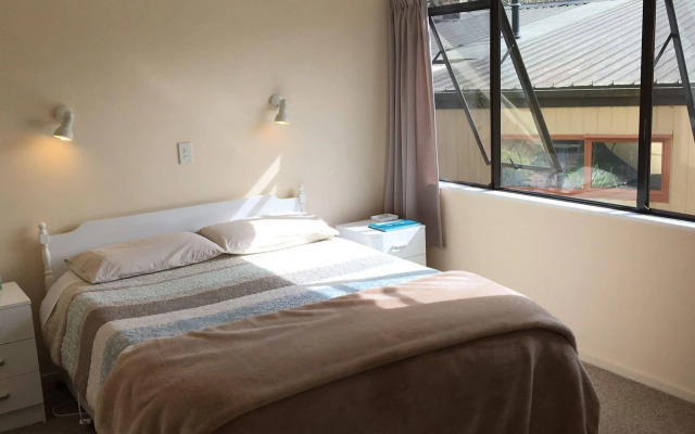 Waitomo Caves Guest Lodge