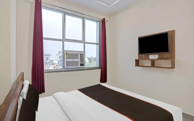 Collection O 93669 Checkmate Stay