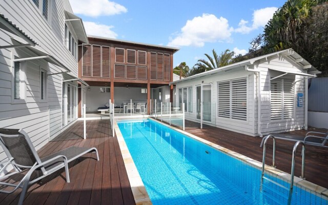 Sea Splash 75 Lorikeet Drive