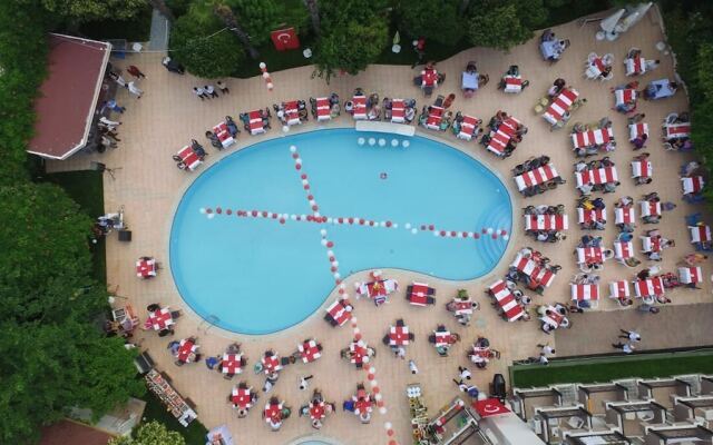 Rios Beach Hotel