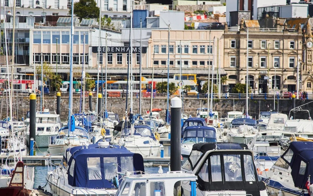 Harbour Breeze in Torquay
