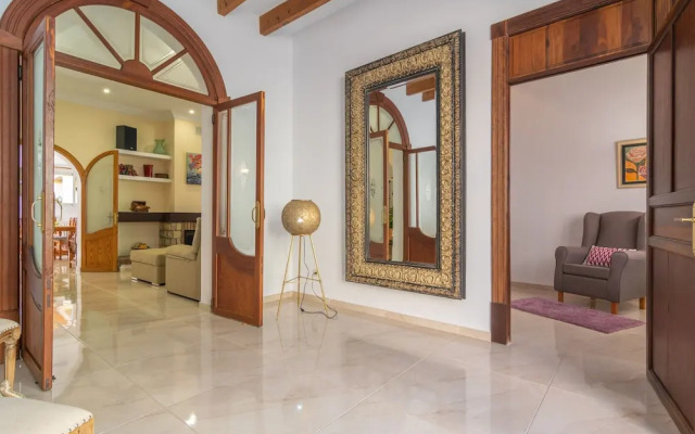 Unio 36 in Ariany With 4 Bedrooms and 2 Bathrooms